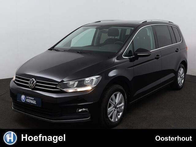 Zwart, metallic lak Gebruikt 2021 VW Touran Highline MPV | € 30.450 (Eerlijke prijs) - Afbeelding 1/4