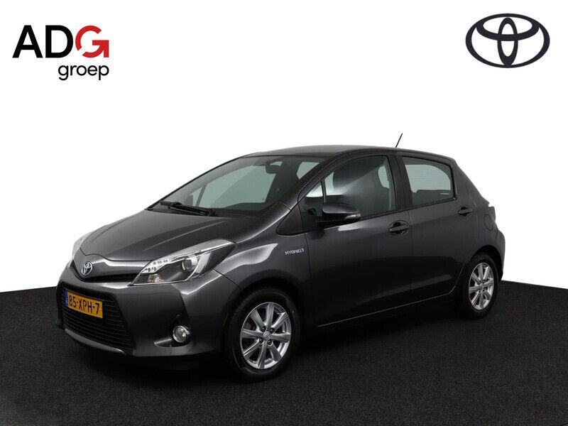 Grijs Gebruikt 2012 Toyota Yaris Hybrid Hatchback | € 8.950 (Duur) - Afbeelding 1/4