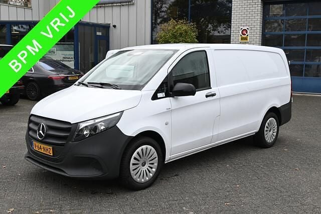 Wit Gebruikt 2024 Mercedes Vito MPV | € 33.950 (Goede deal) - Afbeelding 1/4
