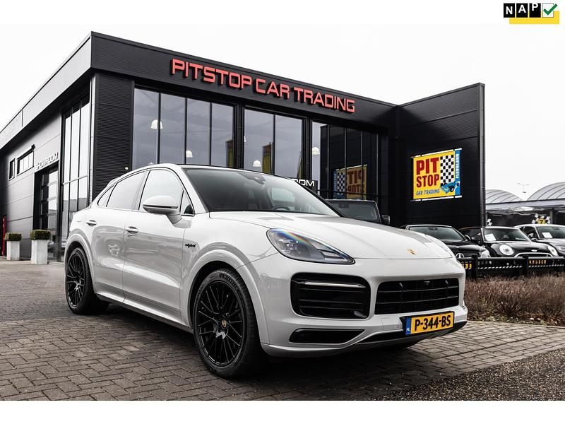 Occasion Porsche Cayenne 341 PK (250 kW) 2022 Grijs SUV
