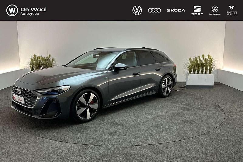 Daytonagrijs pareleffect Nieuw 2025 Audi A5 Competition Coupé | € 69.995 - Afbeelding 1/3