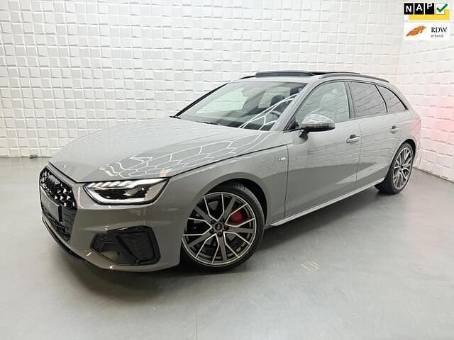 Grijs Gebruikt 2022 Audi A4 S-Line Stationwagen | € 45.499 (Iets duurder) - Afbeelding 1/4