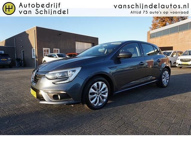Grijs Gebruikt 2016 Renault Mégane IV Bose Edition Hatchback | € 8.750 (Goede deal) - Afbeelding 1/4