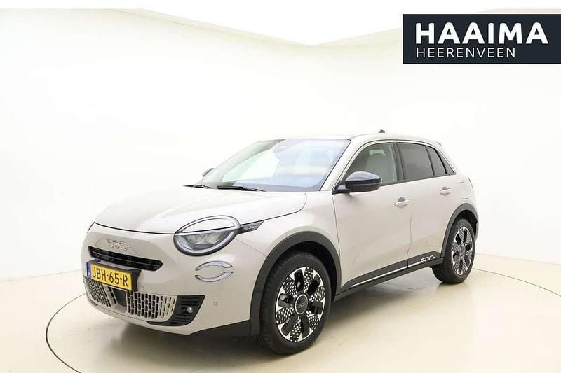 Grijs Nieuw 2025 Fiat 600E La Prima SUV | € 37.950 (Eerlijke prijs) - Afbeelding 1/3