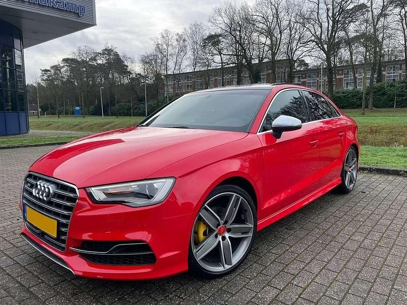Rood Gebruikt 2014 Audi A3 Sedan | € 11.800 (Super prijs) - Afbeelding 1/4