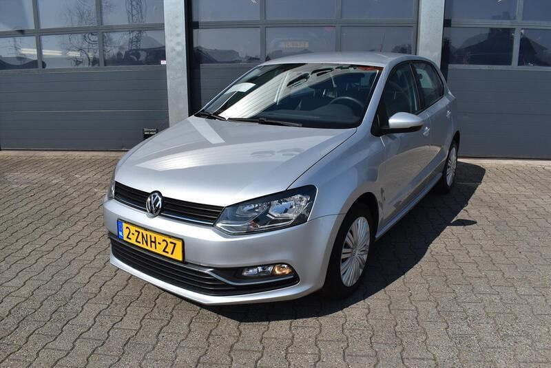 Grijs Gebruikt 2015 VW Polo Comfortline Hatchback | € 11.830 (Eerlijke prijs) - Afbeelding 1/4