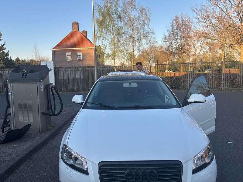 Occasion 2010 Audi A3 Ambition Stationwagen | € 9.000 - Afbeelding 1/4