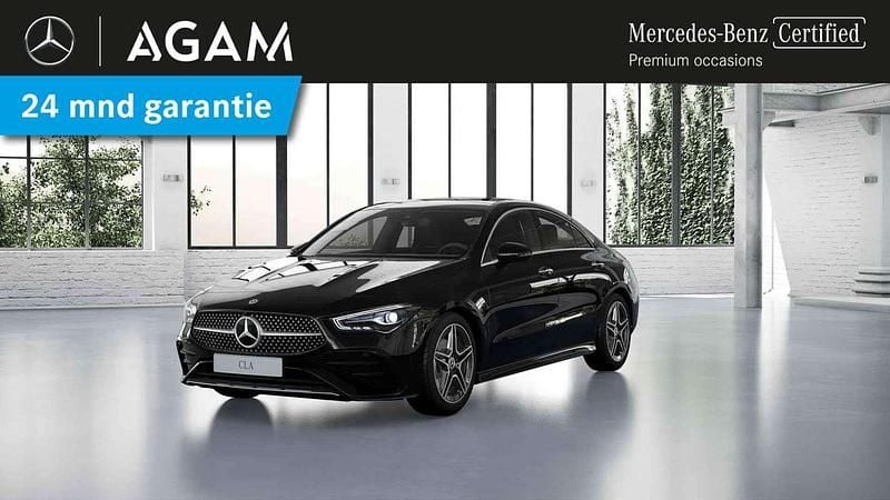 Zwart, metallic lak Gebruikt 2025 Mercedes CLA180 Edition Sedan | € 43.950 (Duur) - Afbeelding 1/4