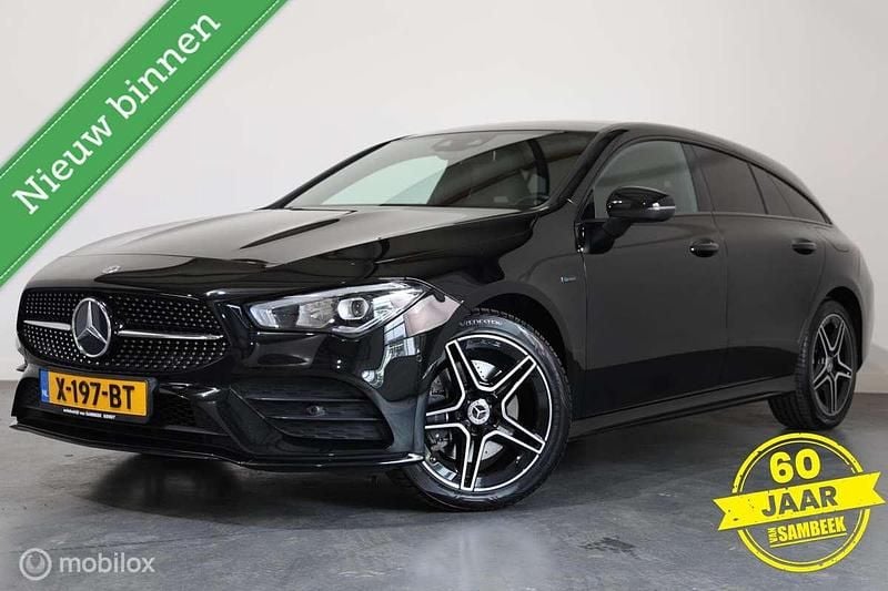 Zwart Gebruikt 2021 Mercedes CLA250e Shooting Brake Business Stationwagen | € 29.900 (Eerlijke prijs) - Afbeelding 1/4