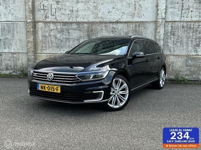 Zwart Gebruikt 2015 VW Passat GTE Stationwagen | € 13.950 (Eerlijke prijs) - Afbeelding 1/4