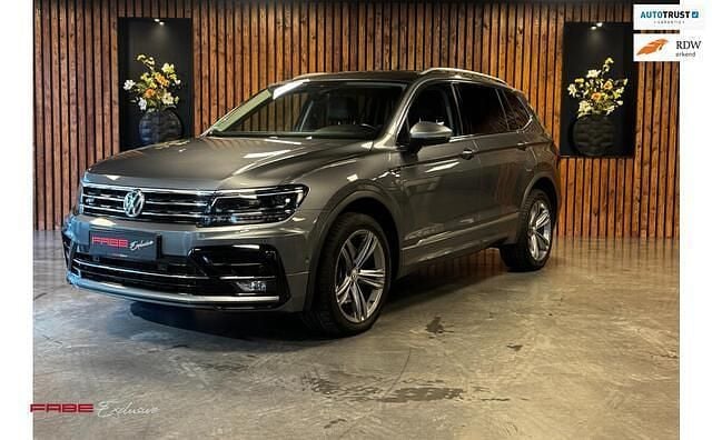 Grijs Occasion 2019 VW Tiguan Allspace Highline SUV | € 27.900 (Eerlijke prijs) - Afbeelding 1/4