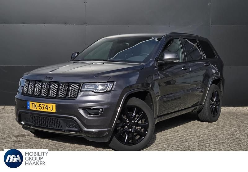 Grijs Gebruikt 2018 Jeep Grand Cherokee Night Eagle SUV | € 37.900 - Afbeelding 1/4