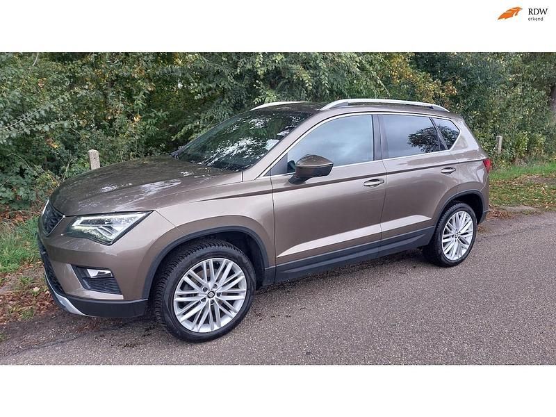 Bruin Occasion 2017 Seat Ateca XCELLENCE SUV | € 16.500 (Goede deal) - Afbeelding 1/4