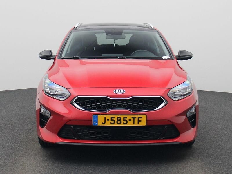 Occasion Kia Ceed 2020 Rood Hatchback