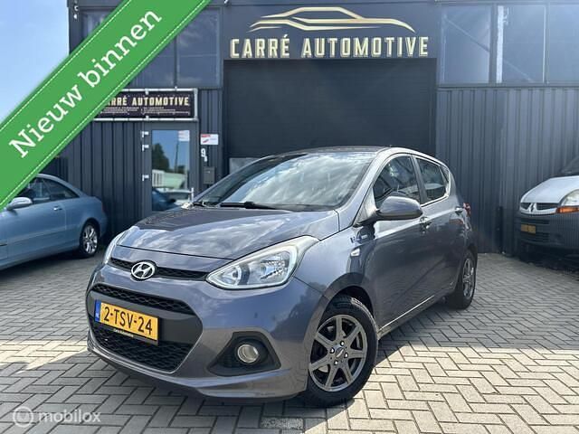 Grijs Gebruikt 2014 Hyundai i10 Comfort Hatchback | € 4.950 (Eerlijke prijs) - Afbeelding 1/4