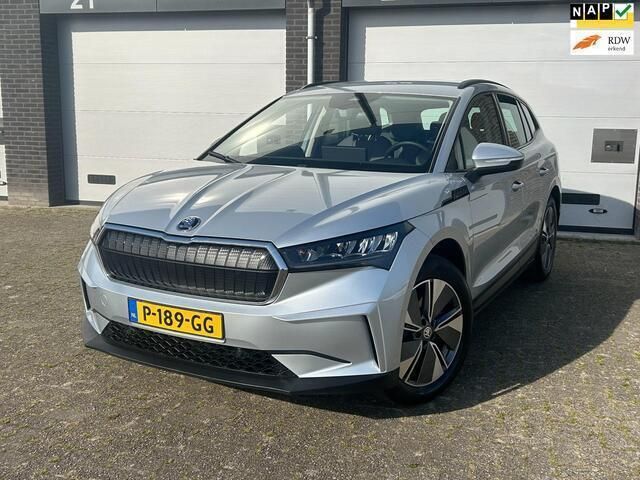 Grijs Gebruikt 2022 Skoda Enyaq iV SUV | € 26.450 (Goede deal) - Afbeelding 1/4