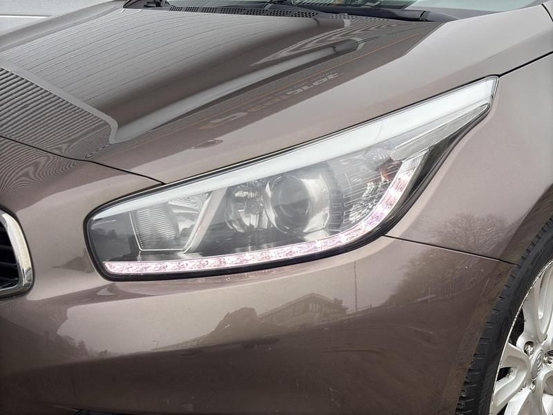 Occasion Kia Ceed Plus 135 PK (99 kW) 2013 Bruin Hatchback