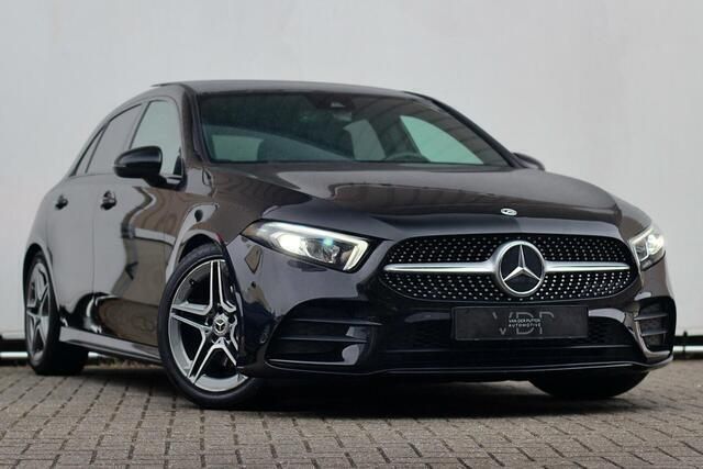 Zwart Gebruikt 2018 Mercedes A200 Business Hatchback | € 24.500 (Eerlijke prijs) - Afbeelding 1/4