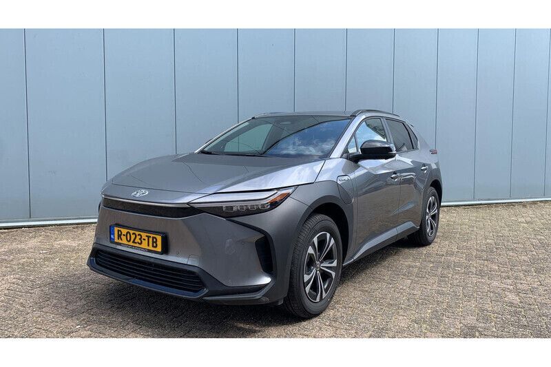 Grijs Gebruikt 2022 Toyota bZ4X Edition SUV | € 35.749 (Eerlijke prijs) - Afbeelding 1/1