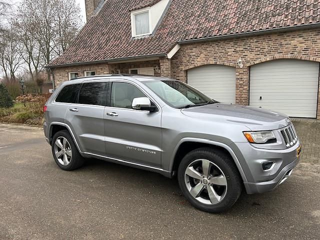 Occasion Jeep Grand Cherokee Overland 286 PK (210 kW) 2014 Grijs (metallic) SUV