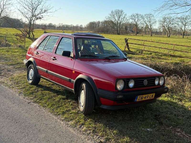 Rood Gebruikt 1991 VW Golf III Hatchback | € 2.100 - Afbeelding 1/4