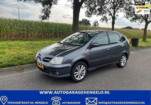 Grijs Gebruikt 2004 Nissan Almera Tino Acenta MPV | € 2.995 (Duur) - Afbeelding 1/4