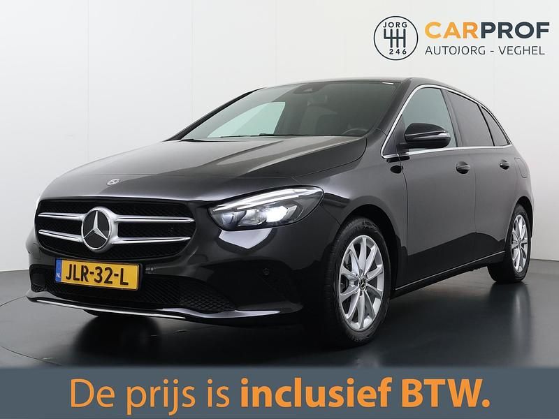 Zwart Gebruikt 2022 Mercedes B250 Luxury MPV | € 26.880 (Super prijs) - Afbeelding 1/4