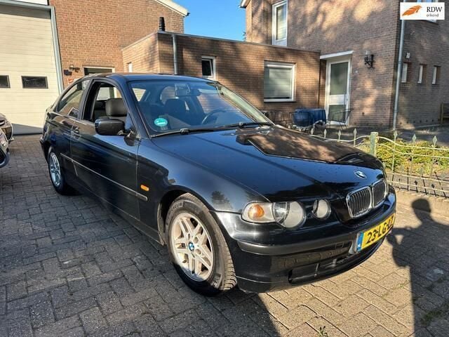 Zwart Gebruikt 2002 BMW 316 Compact Hatchback | € 1.550 (Goede deal) - Afbeelding 1/4