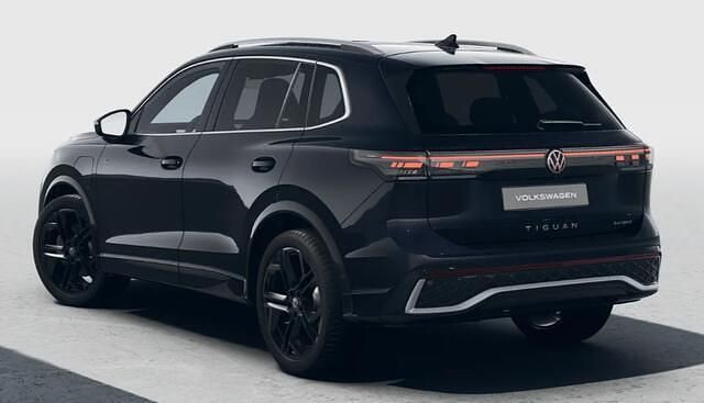 Nieuw VW Tiguan R-line Edition 204 PK (150 kW) 2025 Zwart SUV