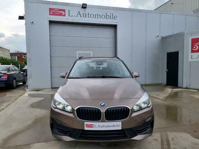 Bruin Gebruikt 2018 BMW 218 Gran Tourer MPV | € 20.750 - Afbeelding 1/4