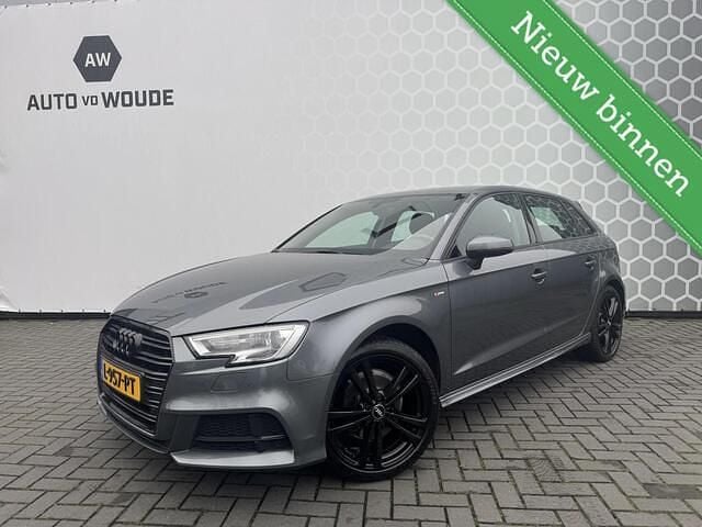 Grijs Occasion 2018 Audi A3 Sportback S-Line Hatchback | € 15.950 (Eerlijke prijs) - Afbeelding 1/4