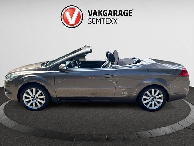 Bruin Gebruikt 2009 Ford Focus Cabriolet Titanium Cabriolet | € 5.750 - Afbeelding 1/4