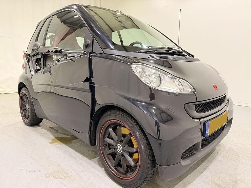 Zwart Occasion 2010 Smart ForTwo Cabrio Pure Cabriolet | € 2.900 (Super prijs) - Afbeelding 1/4