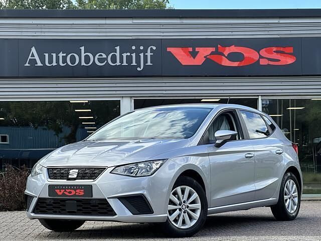 Grijs Gebruikt 2019 Seat Ibiza Business Hatchback | € 12.750 (Eerlijke prijs) - Afbeelding 1/4