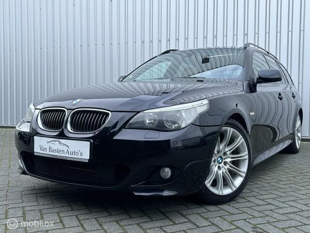 Occasion BMW 545 M Sport 333 PK (244 kW) 2005 Zwart, metallic lak Stationwagen