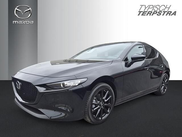 Zwart Nieuw 2025 Mazda 3 Homura-Line Hatchback | € 33.940 (Eerlijke prijs) - Afbeelding 1/4