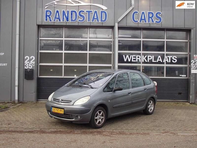 Grijs Gebruikt 2004 Citroën Xsara Picasso Start MPV | € 749 (Goede deal) - Afbeelding 1/4