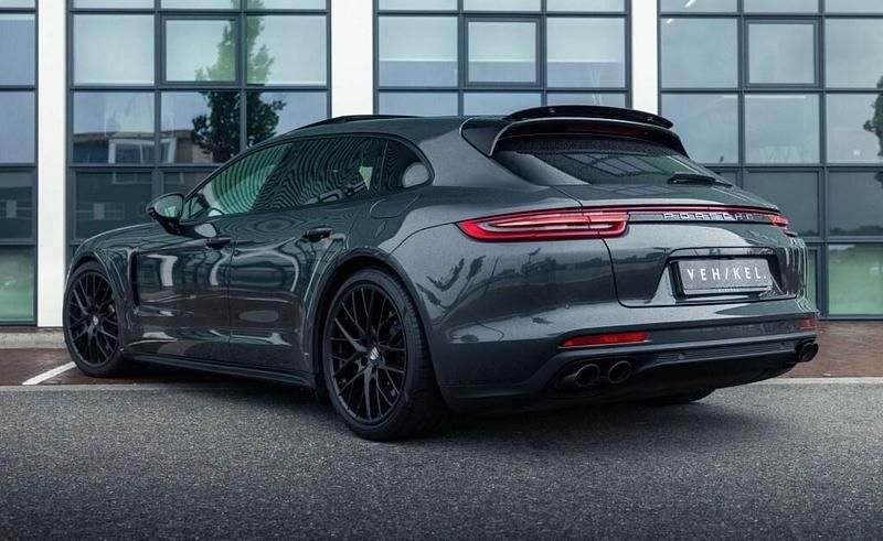 Grijs Gebruikt 2017 Porsche Panamera Sedan | € 55.450 (Goede deal) - Afbeelding 1/4