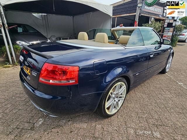 Blauw, metallic lak Gebruikt 2009 Audi A4 Cabriolet Exclusive Cabriolet | € 5.999 (Goede deal) - Afbeelding 1/4
