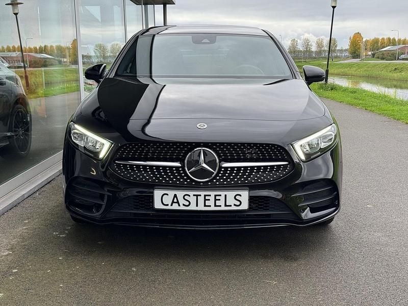 Hatchback Gebruikt 2022 Mercedes A250 AMG line Hatchback | € 32.950 (Eerlijke prijs) - Afbeelding 1/3