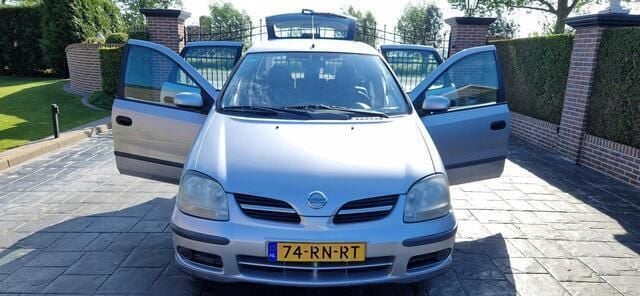 Occasion Nissan Almera Tino Visia 116 PK (85 kW) 2005 Grijs MPV