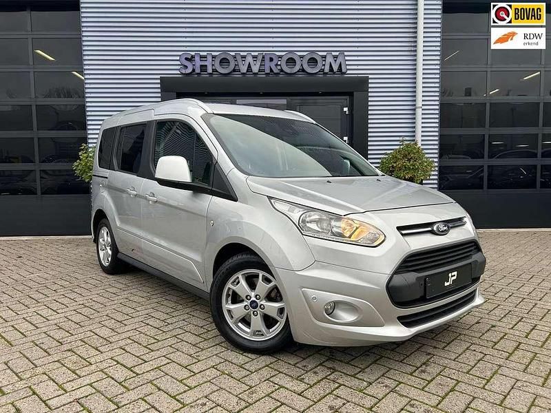 Grijs (metallic) Gebruikt 2016 Ford Tourneo Connect Titanium MPV | € 11.900 (Super prijs) - Afbeelding 1/4