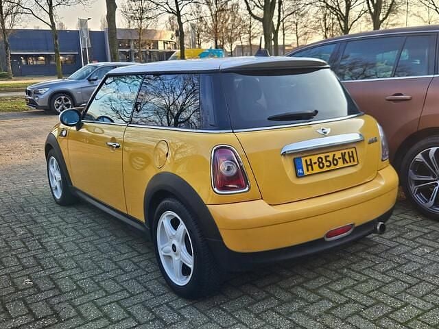 Occasion Mini Cooper 120 PK (88 kW) 2008 Geel Hatchback