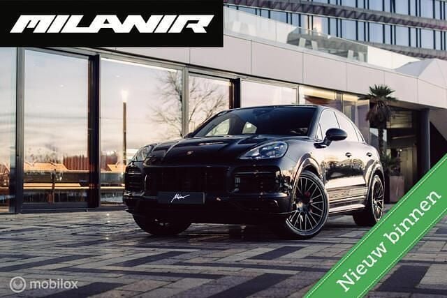 Zwart Occasion 2021 Porsche Cayenne SUV | € 104.945 - Afbeelding 1/4