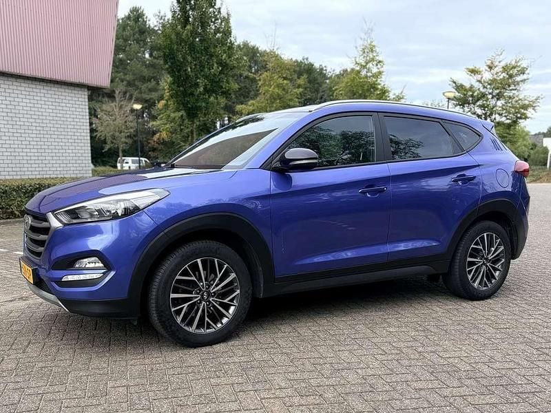 Blauw (metallic) Occasion 2018 Hyundai Tucson Premium SUV | € 14.750 (Goede deal) - Afbeelding 1/4