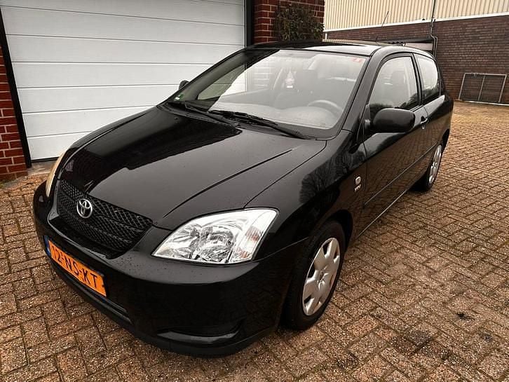 Occasion 2004 Toyota Corolla Terra | € 1.999 (Eerlijke prijs) - Afbeelding 1/4