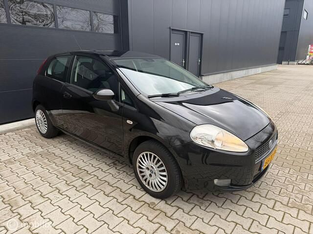 Occasion Fiat Grande Punto Dynamic 78 PK (57 kW) 2008 Zwart Hatchback