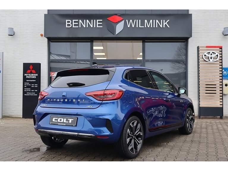 Nieuw Mitsubishi Colt 145 PK (106 kW) 2026 Royal blue (blauw metallic) Hatchback