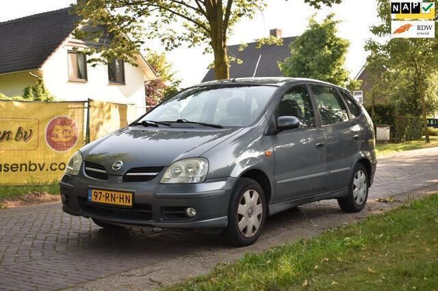 Grijs Gebruikt 2005 Nissan Almera Tino Acenta MPV | € 1.650 (Eerlijke prijs) - Afbeelding 1/4