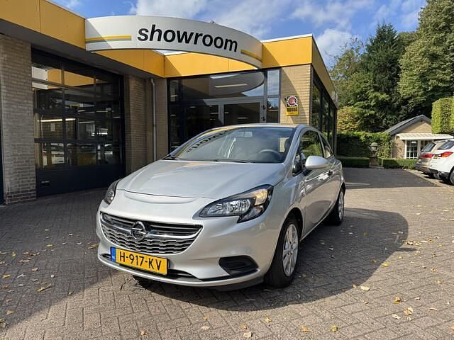 Grijs, metallic lak Gebruikt 2017 Opel Corsa Hatchback | € 6.495 (Eerlijke prijs) - Afbeelding 1/4